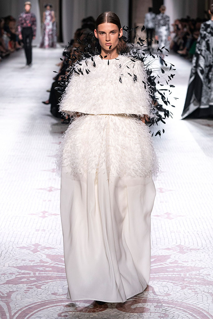 Haute Couture Fall 2019: 20 платьев, которые достойны невест – Oh My Wed Day
