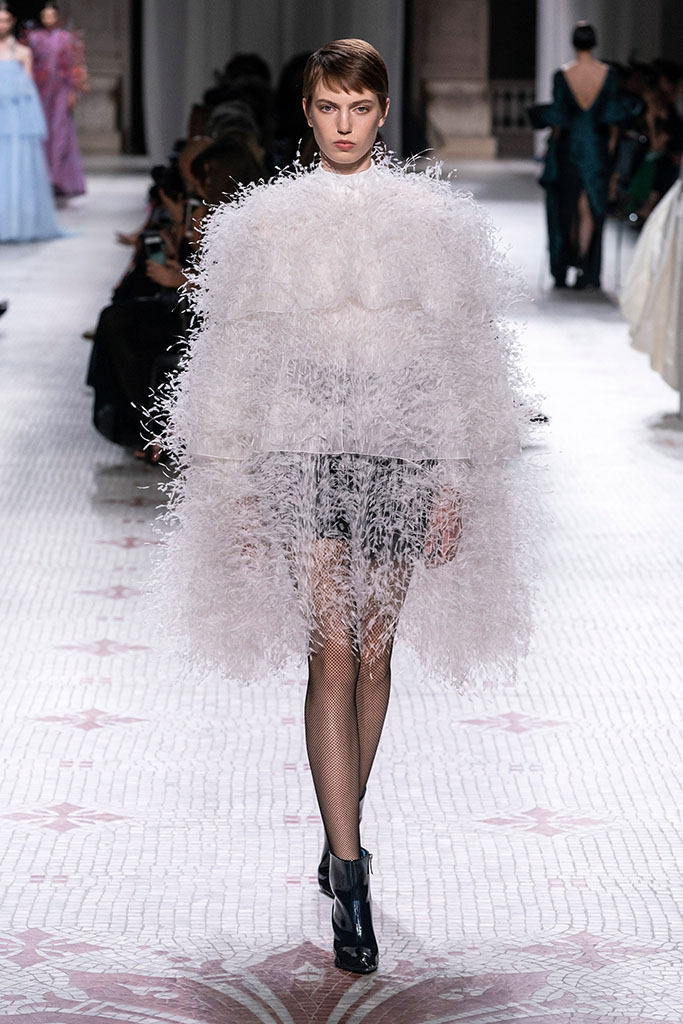 Haute Couture Fall 2019: 20 платьев, которые достойны невест – Oh My Wed Day