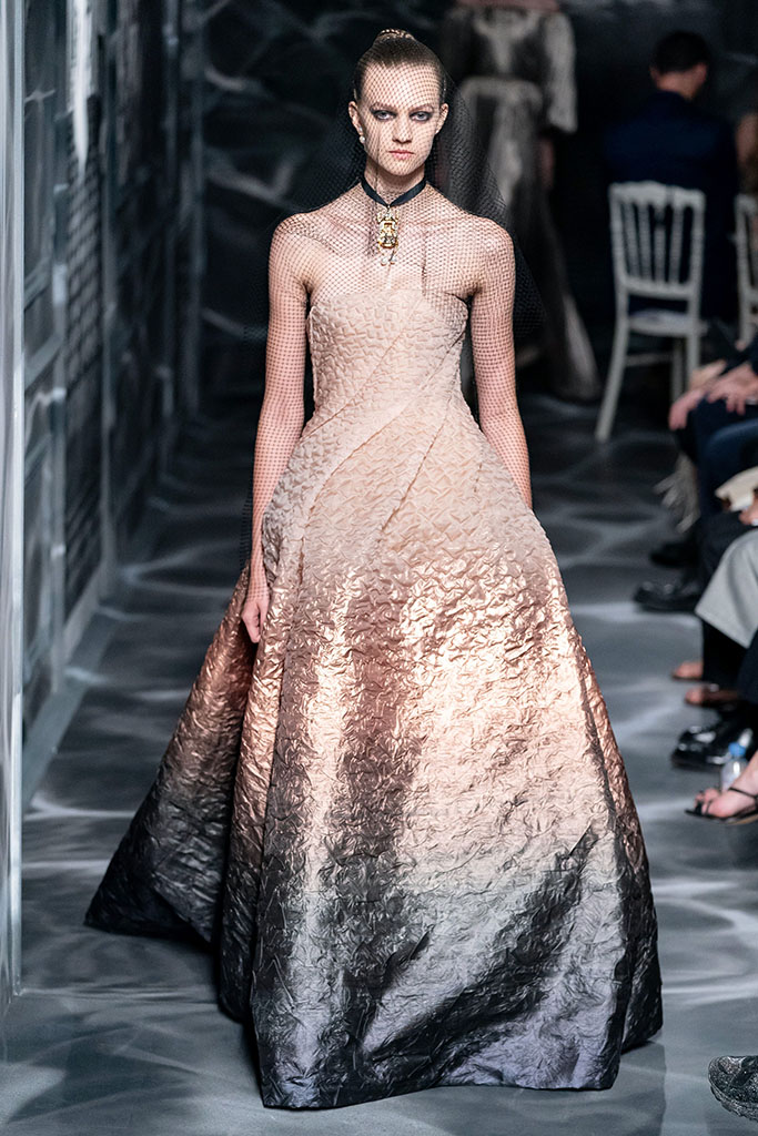 Haute Couture Fall 2019: 20 платьев, которые достойны невест – Oh My Wed Day