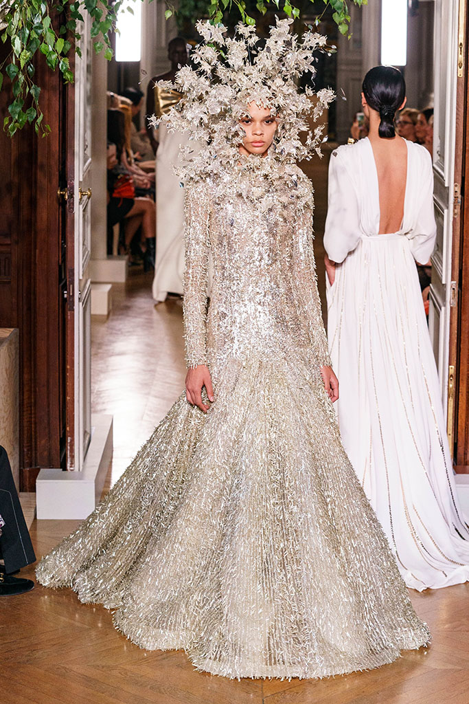Haute Couture Fall 2019: 20 платьев, которые достойны невест – Oh My Wed Day