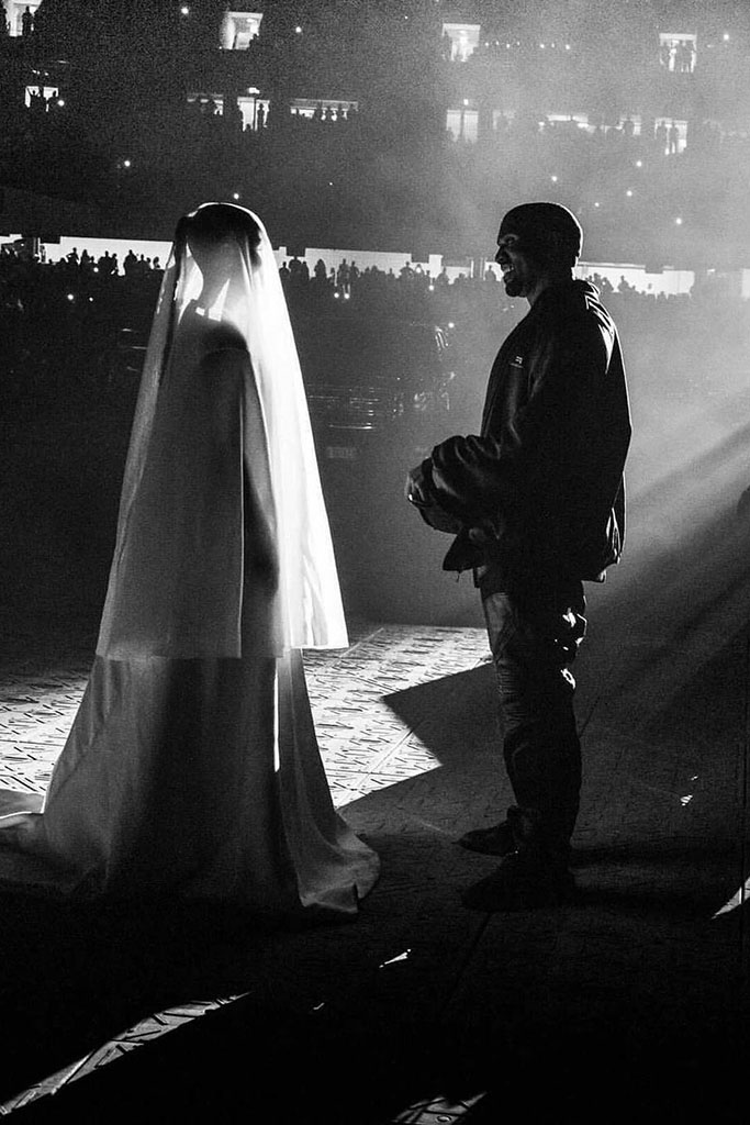Ким Кардашьян в свадебном платье Balenciaga – Oh My Wed Day